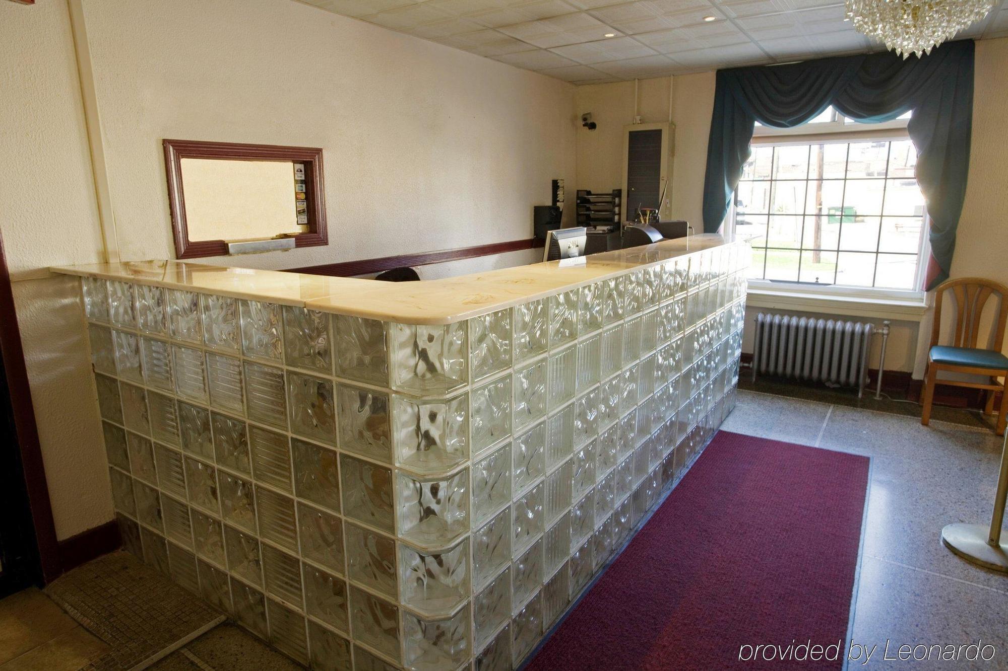 Americas Best Value Inn Dearborn Interior foto